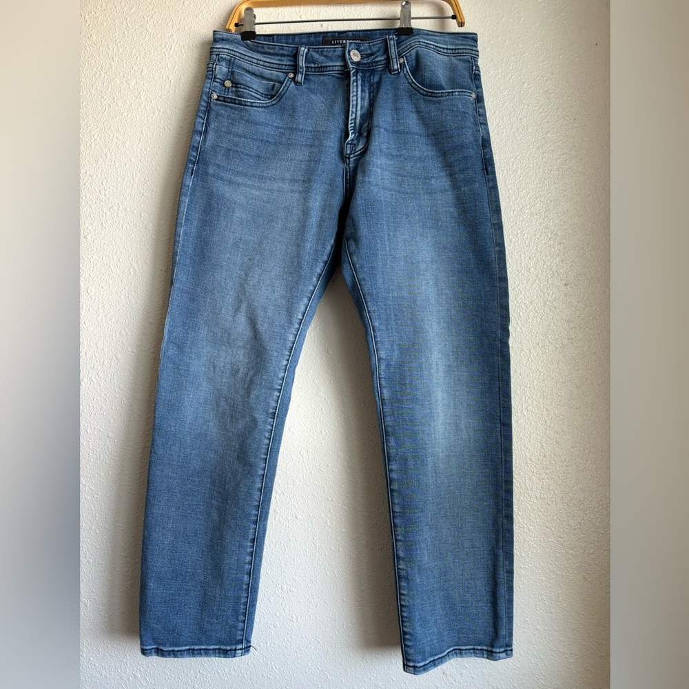 Liverpool Bolt Straight Jeans 32 x 30